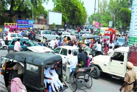 Thanks to the absence of a red light at the junction, traffic at the Fire Brigade Chowk came to a standstill as vehicles coming from all directions tried to find their way through the crossing all at once. 