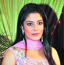 Socially Right: Pooja Gor