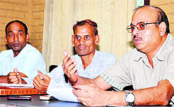 Secretary of Himalaya Vahini Uday Ram Semwal, state chief R Vaghel and Divisional Forest Officer D Sanatan at a press conference in Haridwar on Friday