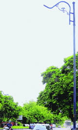 MC has failed to fix lights on designer poles installed in Industrial Area, Phase I. 