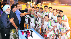 Winning team of Sherwood College, Nainital, at Pinegrove School, Dharampur.