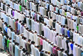Kashmir Tribune wishes its readers a happy and prosperous Eid-ul-Fitr