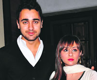 House warming: Imran Khan with Avantika Malik