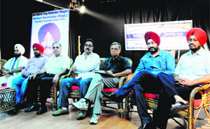 Members of the Sri Guru Teg Bahadur Welfare Association address mediapersons in Amritsar on Sunday. 