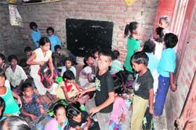 A dingy classroom in Government Elementary School Mohkampura in Amritsar