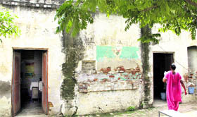 The two rooms behind the Maqsudan police station in Jalandhar where the dispensary is housed