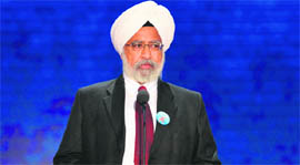 Ishwar Singh delivers an invocation at the Tampa Bay Times Forum in Tampa, Florida.