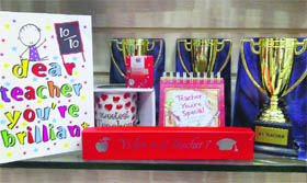 Shops in Ludhiana are flooded with gifts on the eve of Teachers Day.
