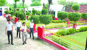 This Pakhi Kalan school has well-maintained lawns.