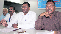 Jaipal Singh (second from right), president of the Bharatiya Dalit Sahitya Akademi, addresses mediapersons in Dehradun on Saturday. Tribune photo: Vinod Pundir