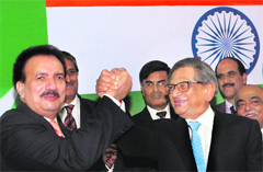 Minister for External Affairs SM Krishna and Pakistan's Interior Minister Rehman Malik in Islamabad.  PTI