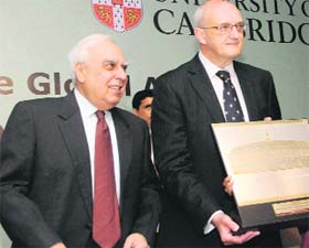 Union HRD Minister Kapil Sibal and Vice Chancellor of the University of Cambridge Leszek Borysiewicz in New Delhi