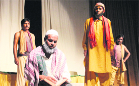 A scene from Jis Lahore Nahi Vekhya staged by Naya Theatre of Habib Tanvir at St Josephs Academy in Dehradun on Tuesday.