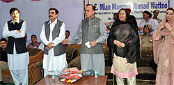 Federal Minister of Pakistan for Kashmir Affairs Mian Manzoor Ahmad Watto and his family members attend a reception organised in their honour by the Punjab Government at Mauzam village of the Fazilka sub-division on Wednesday