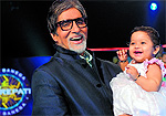 Teddy hug: Big B with the little one 