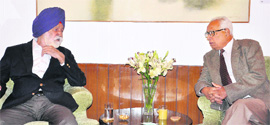 Governor NN Vohra with Marshal of the Indian Air Force Arjan Singh in Srinagar.