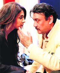A still from the movie Cover Story