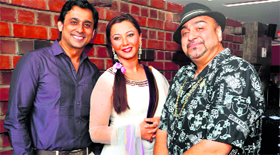 (L-R) Anuj Saxena, Nausheen Ali Sardar and Joe Baath