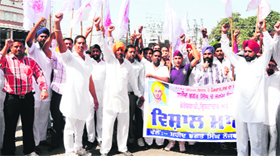 Members of the Shaheed Bhagat Singh Naujawan Sabha take out a rally in Amritsar on Thursday.