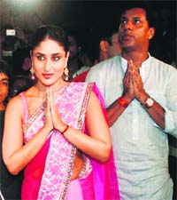 Friendly gestures: Kareena Kapoor and Madhur Bhandarkar