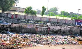 Garbage dump outside the Jammu railway station