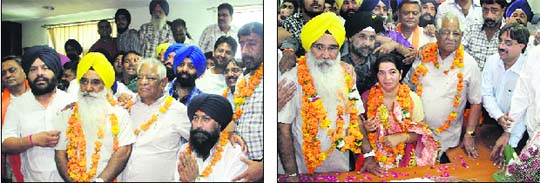 As Senior Deputy Mayor Kamaljit Bhatia (left) and Arvinder Kaur Oberoi (right) occupy their offices, Local Bodies Minister Bhagat Chunni Lal, former ministers Sewa Singh Sekhwan and Manoranjan Kalia make it to the occasion at the MC office in Jalandhar on Monday. 