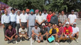 The participating teams along with the organisers at the PTUGZS campus