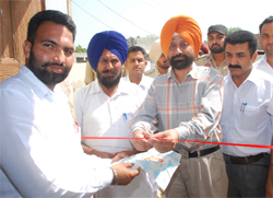 Kawaljit Singh, Civil Judge (Senior Division), inaugurating the legal aid clinic at village Jeeda on Thursday. 