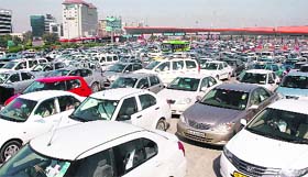 A traffic chaos at the Delhi-Gurgaon toll plaza on Thursday afternoon