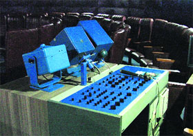 Outdated equipment at Nehru Planetarium.