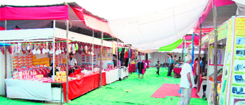 Stall owners, who have been participating for the first time, are disappointed over the low footfall in the Amritsar shopping festival. 