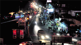 A view of the traffic rush on the Science College Road in Jammu.