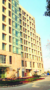 A view of a completed residential and (right) commercial project (Spaze i Tech park) on Sohna Road