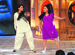 Rani Mukherji (L) & Bharti