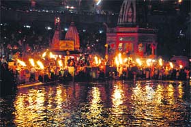 A view of Brahamkund, Har-ki-Pauri, in Haridwar