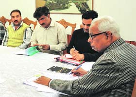Traders submit a memorandum to Governor NN Vohra in Srinagar on Wednesday