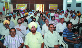 A view of the gathering at a workshop on the science of miracles organised by the Tarksheel Society at the Teachers Home in Bathinda on Sunday.