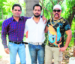 (L-R) Rajinder Marshal, Gaurav Sharma and Jazzy Loharia