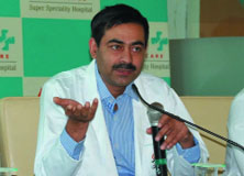 Dr Sanjoy Majhi, head of the department of cardiac anaesthesia, Max Super Specialty Hospital, Saket (Delhi), addresses mediapersons in Bathinda on Monday.
