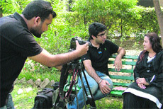 Gunjit Chopra interviews an artiste at Punjabi Bhawan in Ludhiana. 