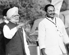Prime Minister Manmohan Singh with Andhra Pradesh Chief Minister N Kiran Kumar Reddy at the unveiling of the commemorative monument of Conference of Parties (Cop-11) Summit in Hyderabad on Tuesday.