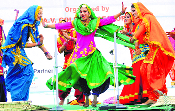 Girls perform gidda during the Panjab University Zonal-A Youth Festival at DAV College in Sector 10, Chandigarh, on Wednesday.