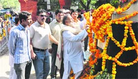 Prof Bhim Singh, senior leader of the Panthers Party, pays tribute at the Shaheedi Sthal at the Government Science College in Jammu on Wednesday