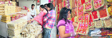 Women do purchases for Navratras in Jalandhar. 
