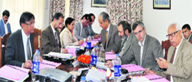 Governor NN Vohra and Chief Minister Omar Abdullah during the council meeting at University of Kashmir in Srinagar on Friday.