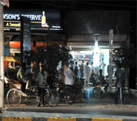 A liquor vend in Bathinda.