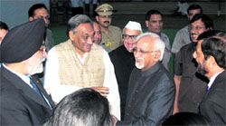 Vice President of India Mohammed Hamid Ansari being greeted by Chief Minister Vijay Bahuguna, Governor Aziz Qureshi and Analjit Singh, Chairman of the Board of Governors, Doon School, on his arrival at The Doon School.