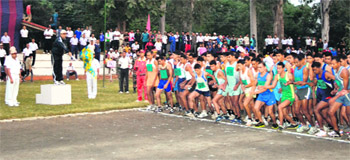 Brig Dig Vijay Setia, Commandant, Bengal Engineer Group and Centre, Roorkee, flags off a marathon in Roorkee on Sunday. 
