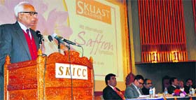 Governor NN Vohra speaks during the inaugural session of an international symposium on saffron in Srinagar on Monday.
