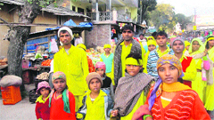 During Ashwin Navratras, thousands of pilgrims visit the Shakti Peeths of Bajjreshwari, Jawalamukhi and Chamunda temples in Kangra district.